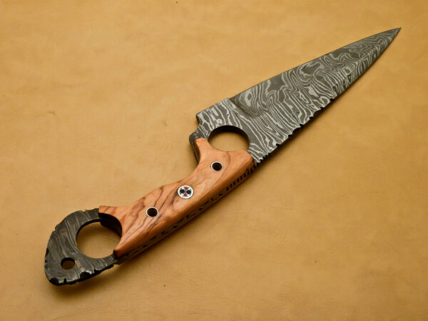 Beautiful Custom Handmade Damascus Steel Hunting Knife Handle Olive Wood - Image 4