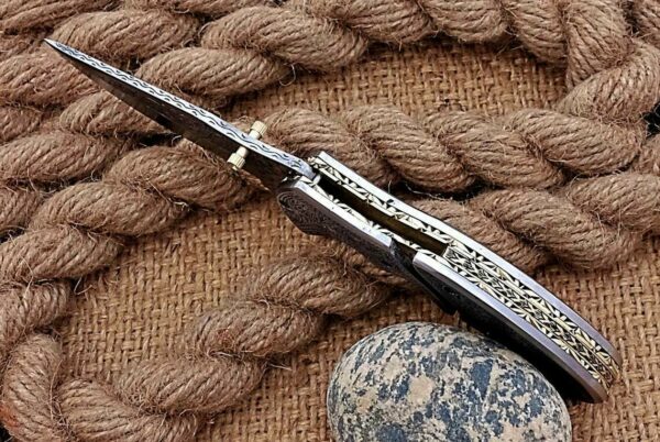 Beautiful Custom Handmade Engraved Pocket Folding Knife - Image 4