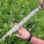 Sizzco Custom Hand Forged Damascus Steel Kriss Blade Dagger Sword-Bull Horn